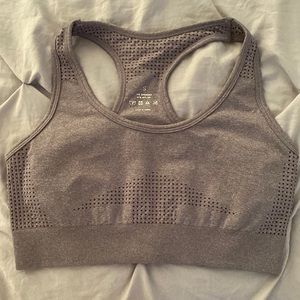 size small grey nvgtn bra